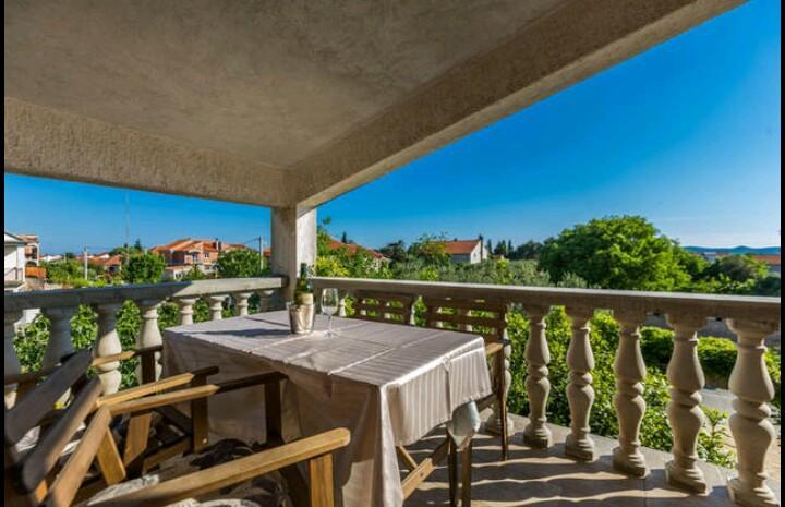 Apartments Marinka Biograd Na Moru Exterior foto